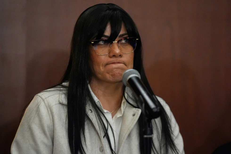 Lawyers accuse Mexico of breaking law in sending cartel members to US without extradition order